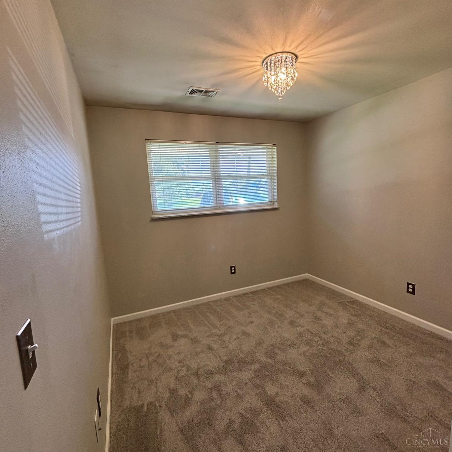 973 Seminole Property Photo 7