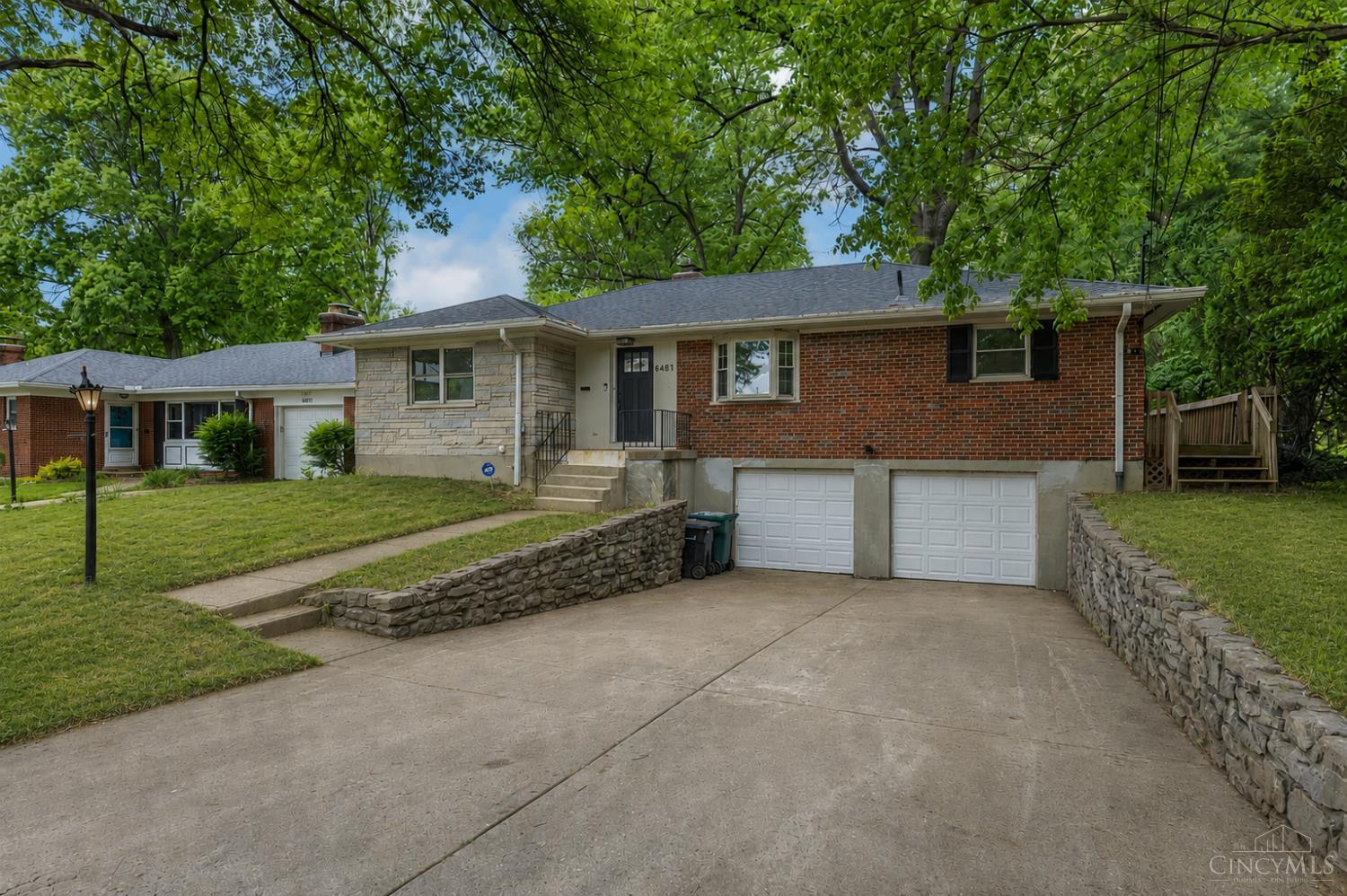 6481 Devonwood Drive Property Photo 1