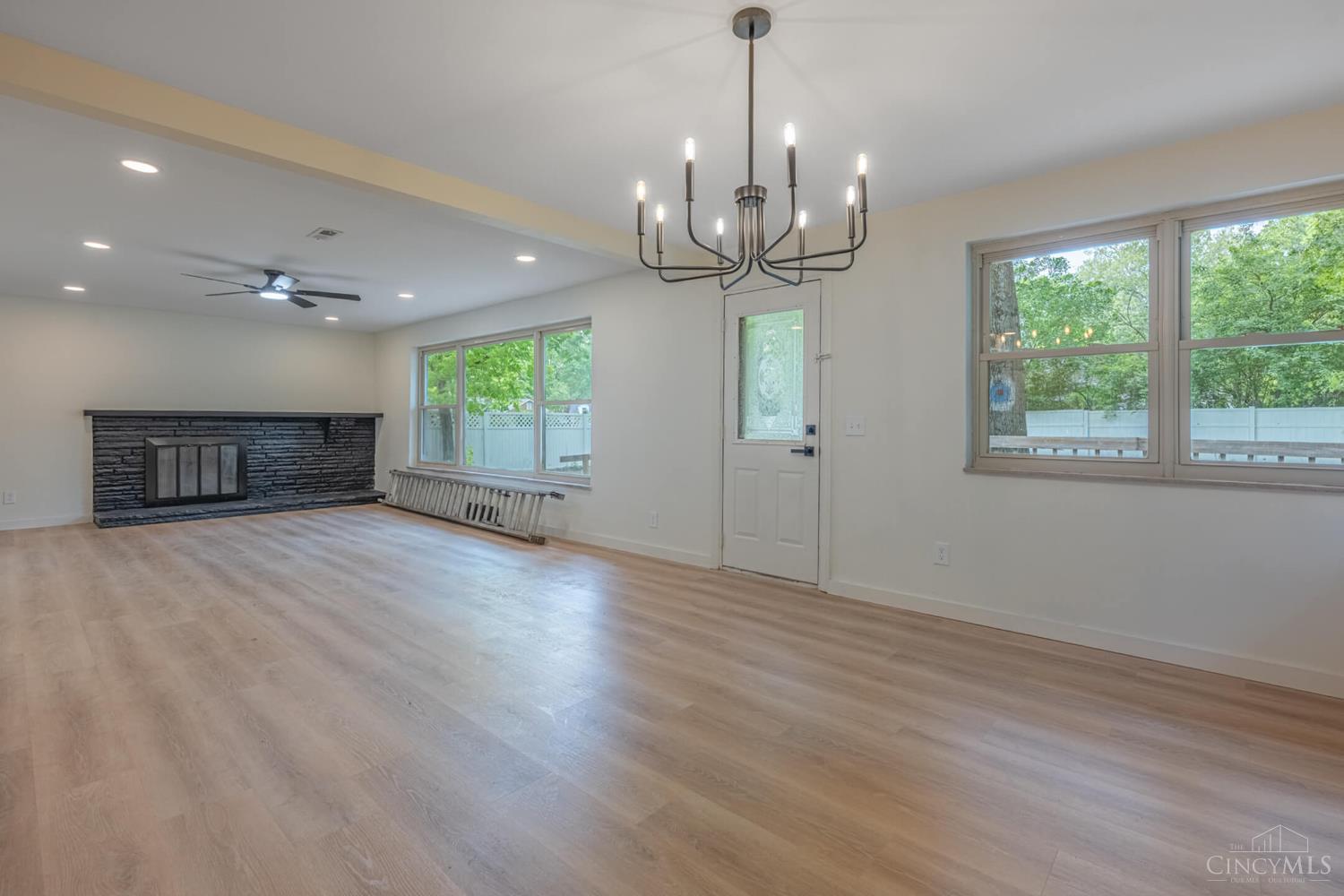 6481 Devonwood Drive Property Photo 14