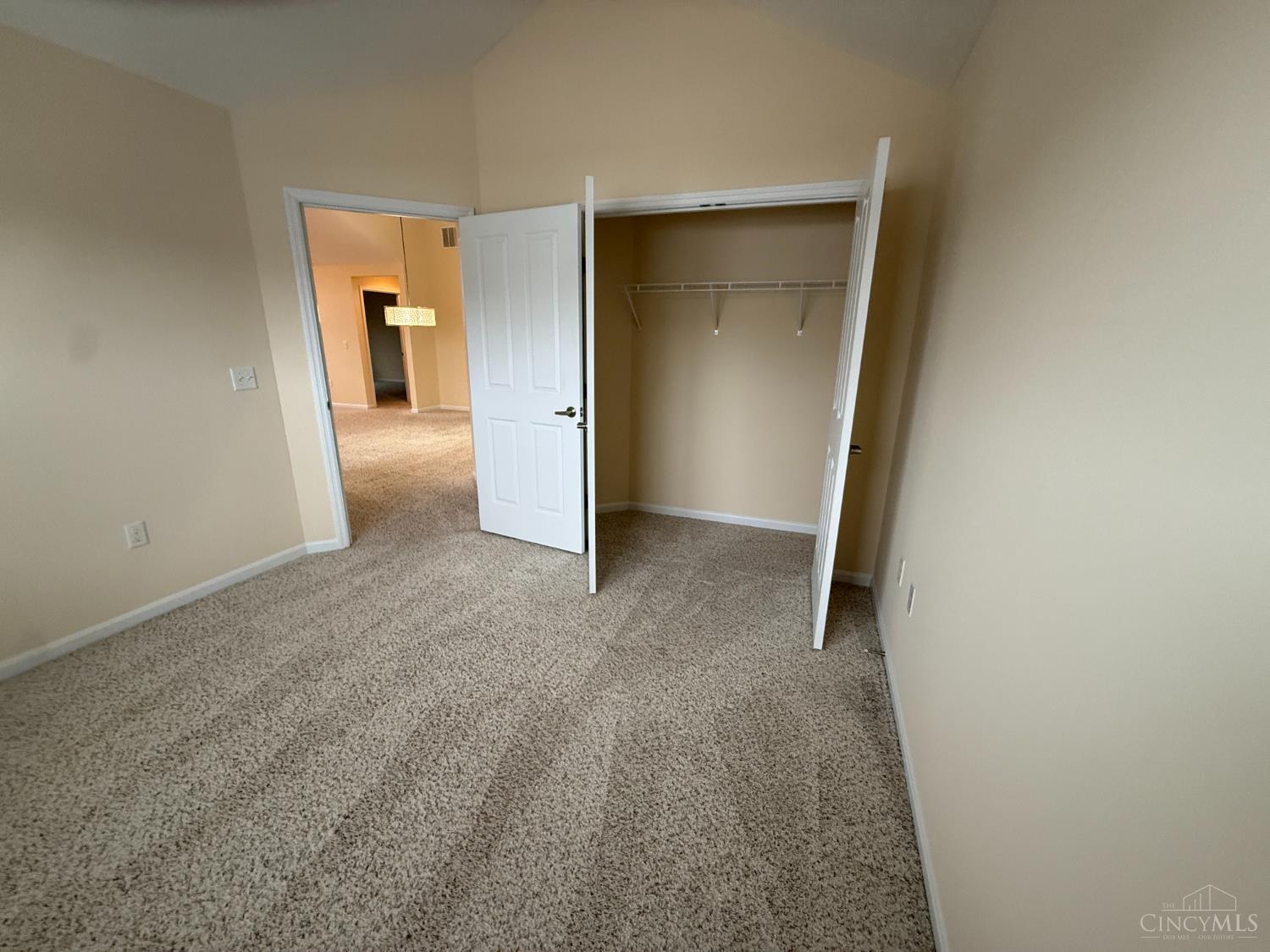 9335 Elizabeth Lane Property Photo 8
