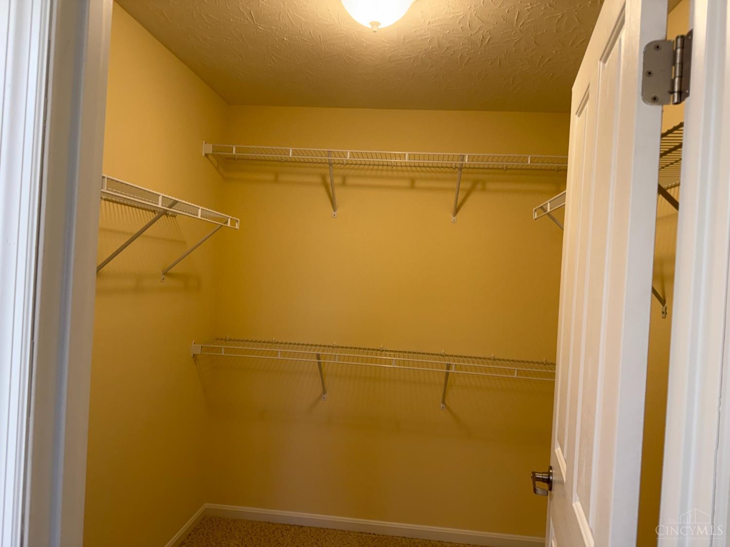 9335 Elizabeth Lane Property Photo 9