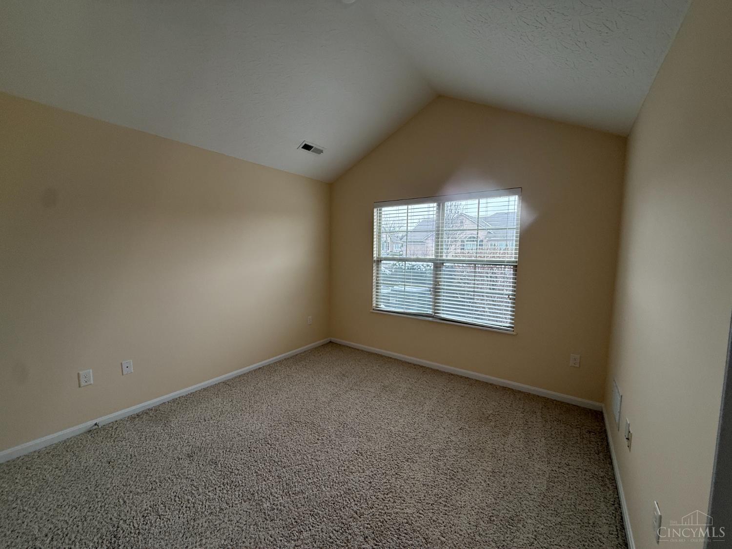 9335 Elizabeth Lane Property Photo 11