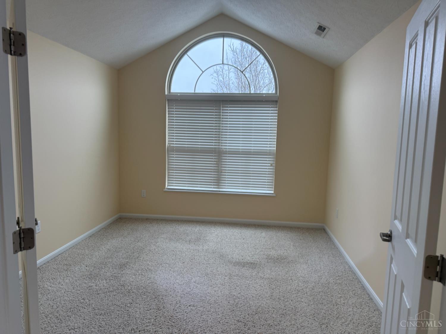 9335 Elizabeth Lane Property Photo 12