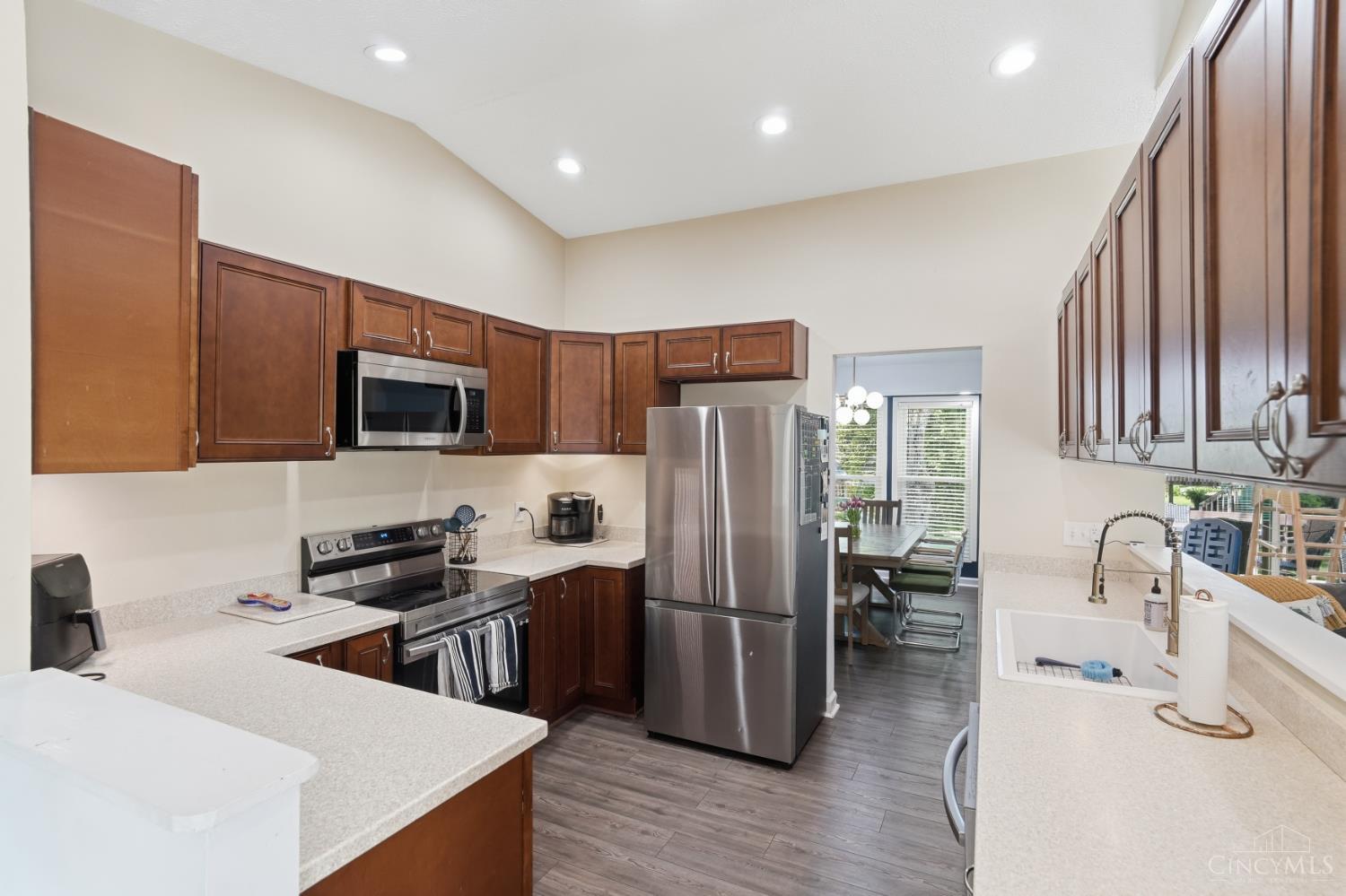 2116 Tullis Drive Property Photo 11