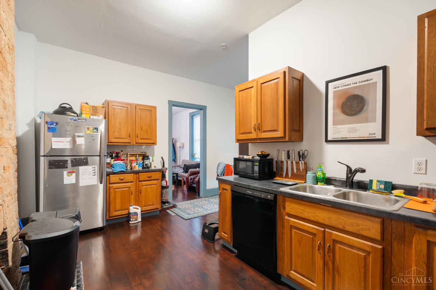 2129 Colerain Avenue Property Photo 8