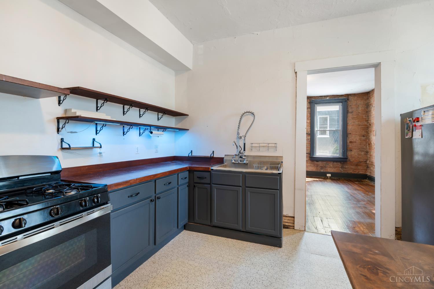 2129 Colerain Avenue Property Photo 12
