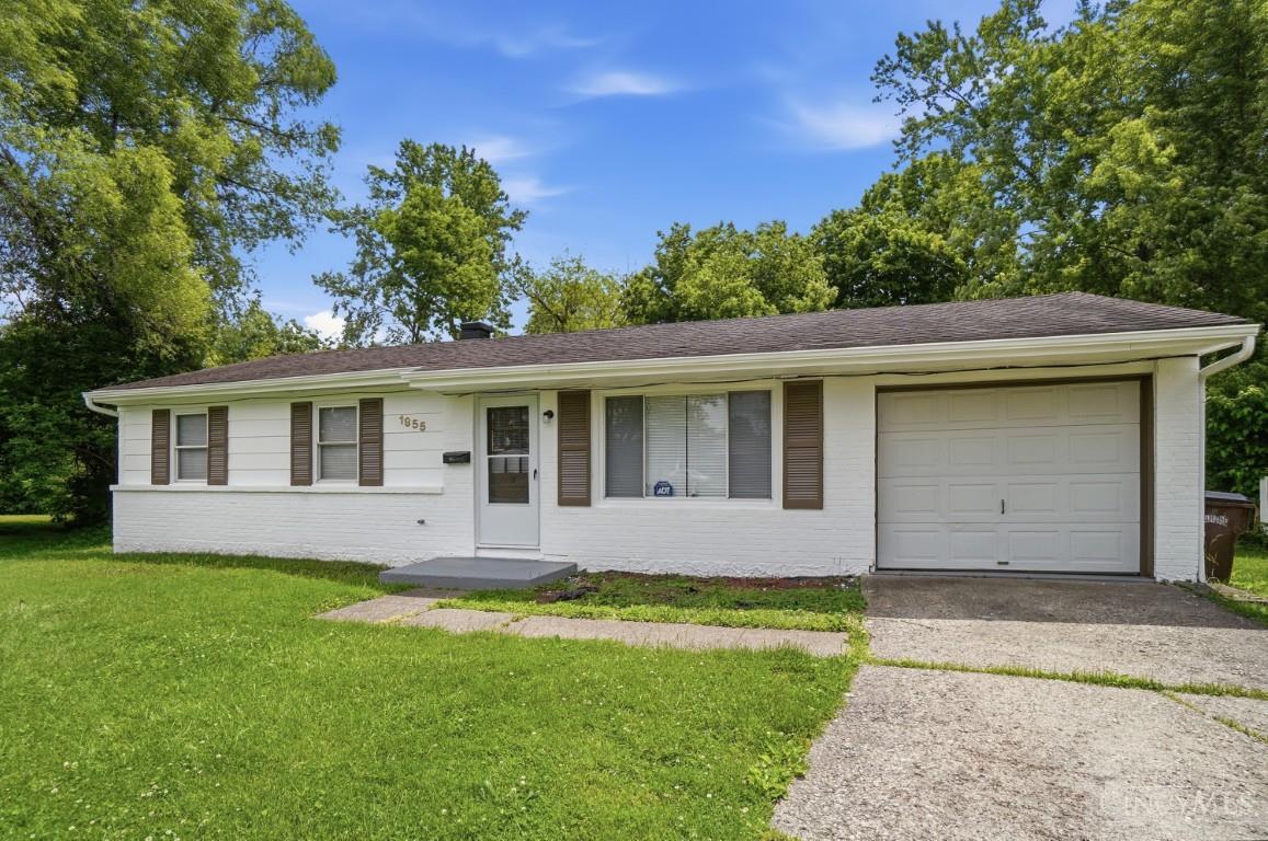 1855 Bluehill Drive Property Photo 3