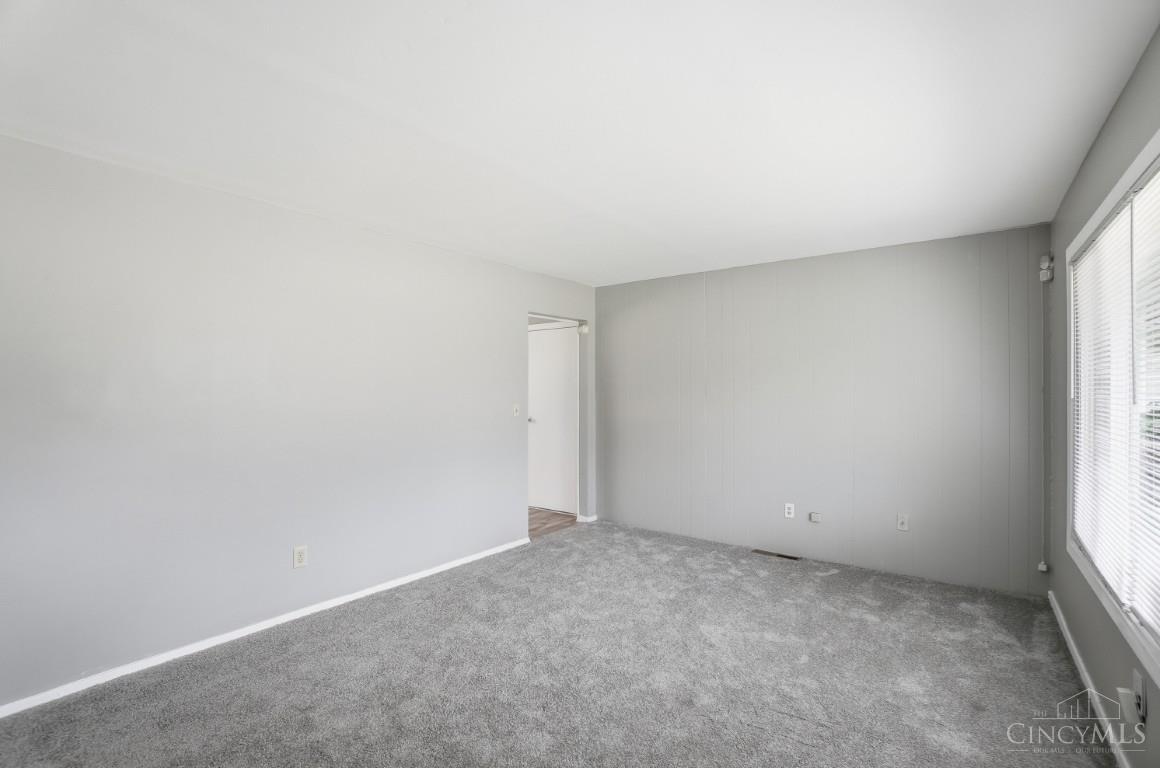 1855 Bluehill Drive Property Photo 8