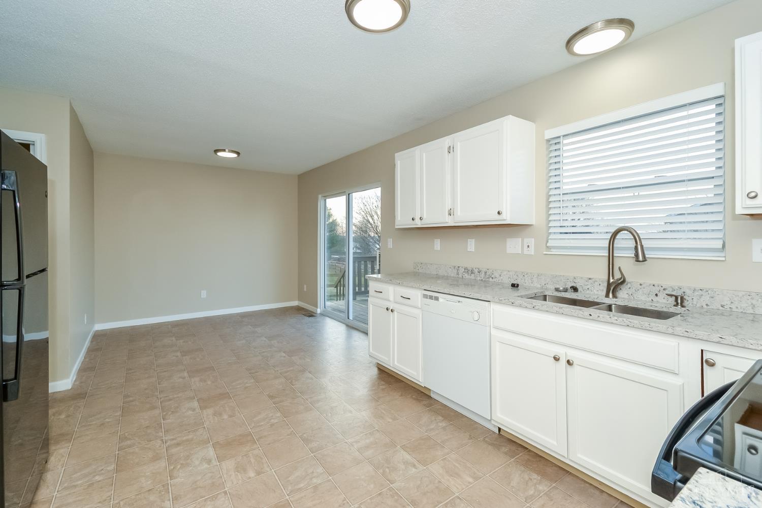 3084 Elora Lane Property Photo 7