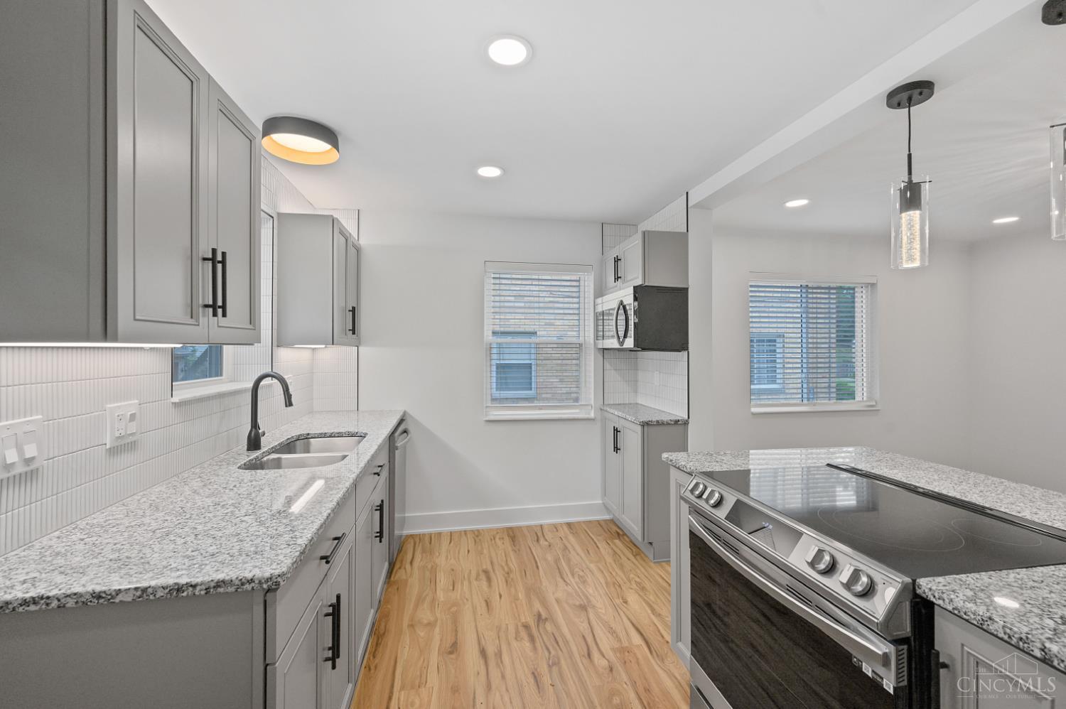 3622 Brotherton Road Property Photo 8