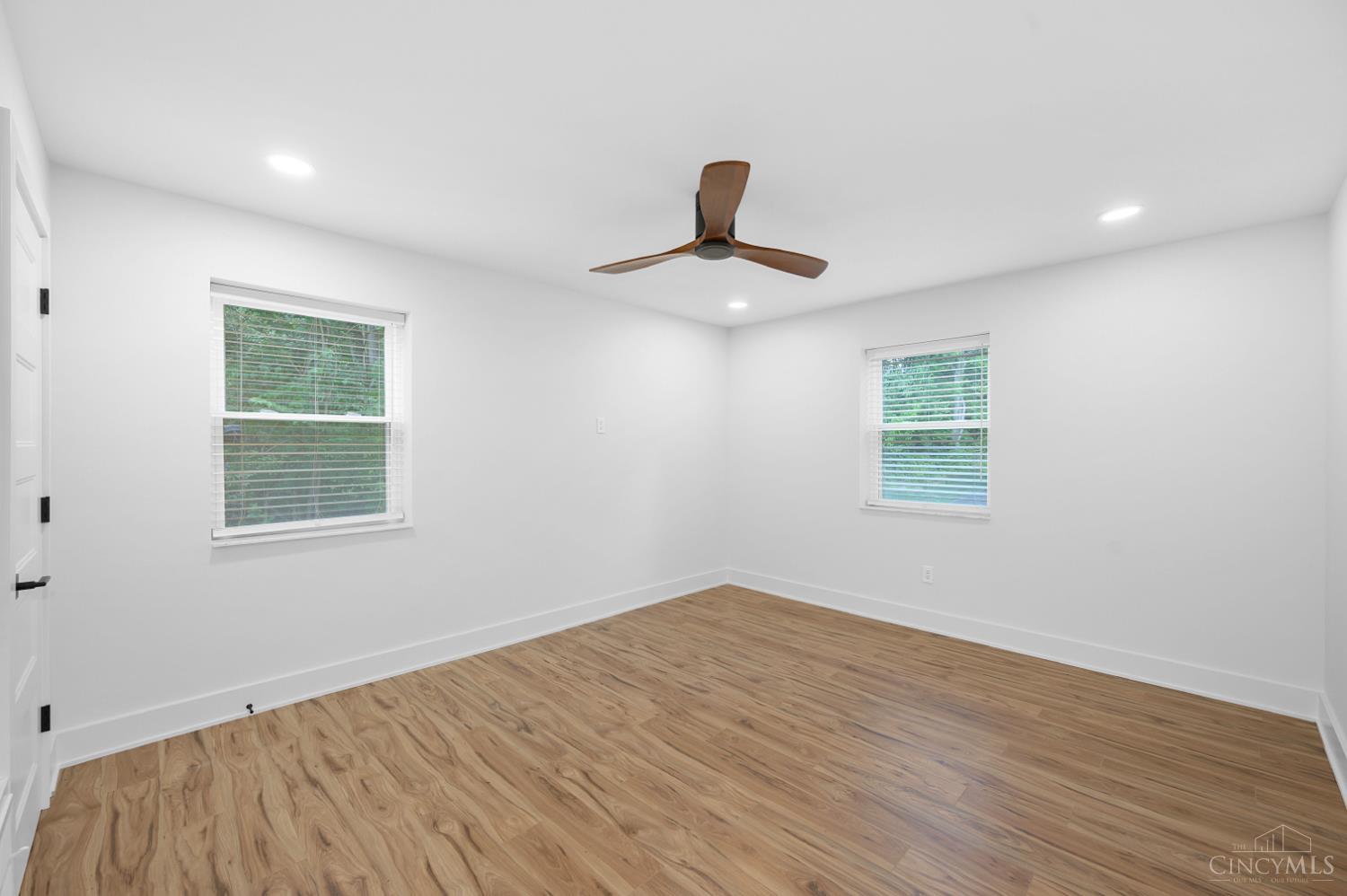 3622 Brotherton Road Property Photo 9