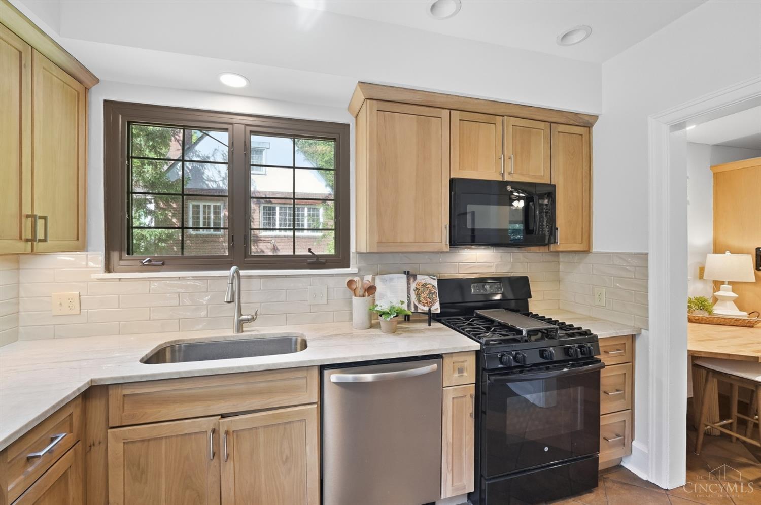 3931 Leyman Drive Property Photo 14