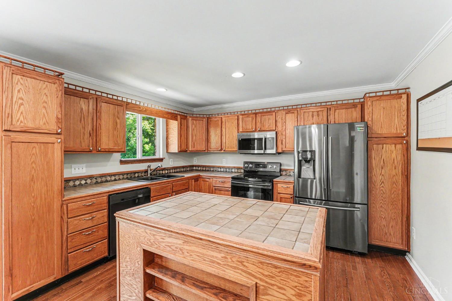 305 Eagle Knoll Drive Property Photo 7