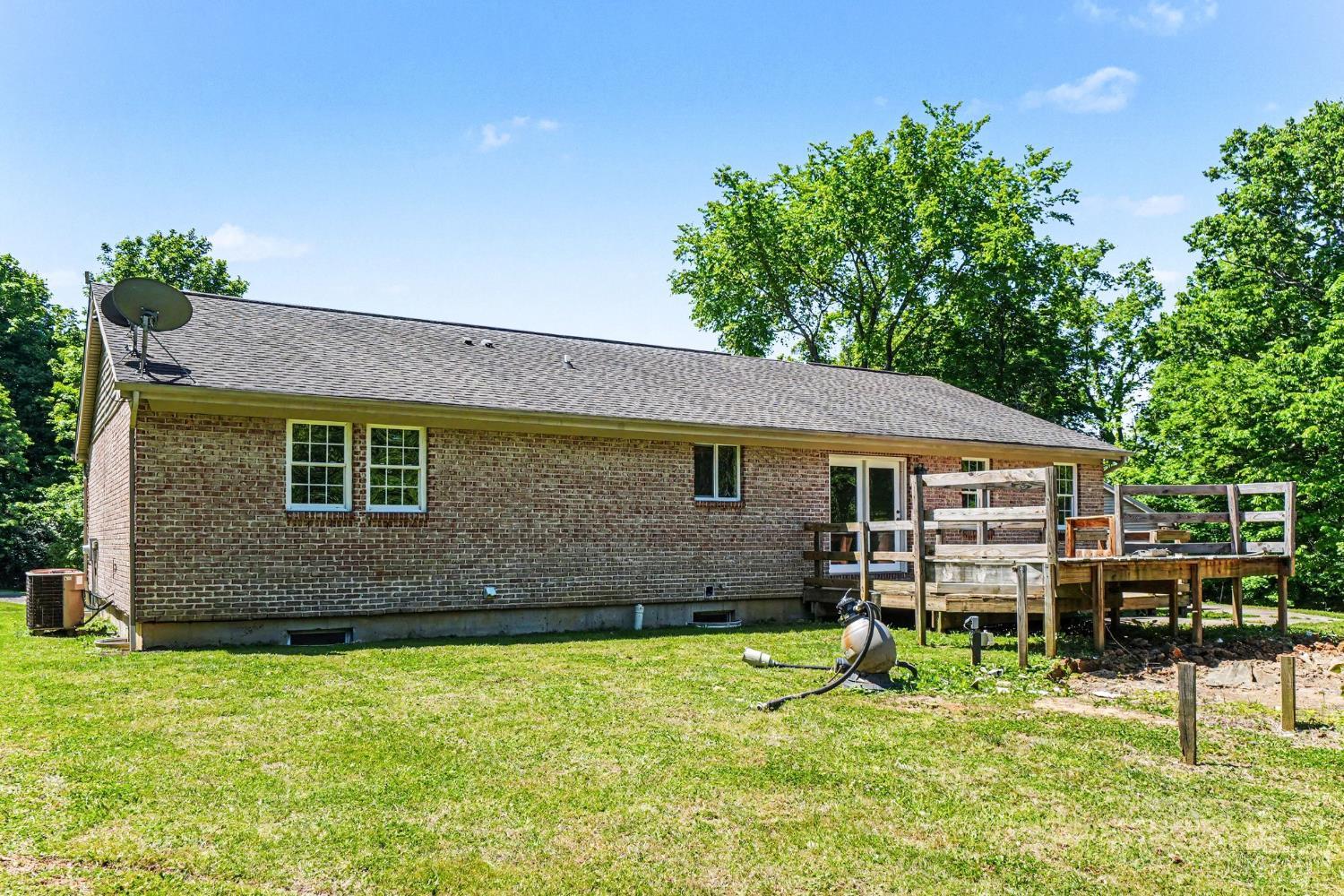 305 Eagle Knoll Drive Property Photo 17