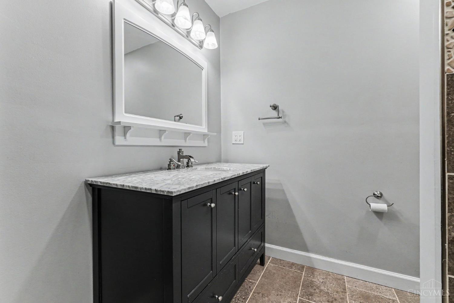 305 Eagle Knoll Drive Property Photo 24