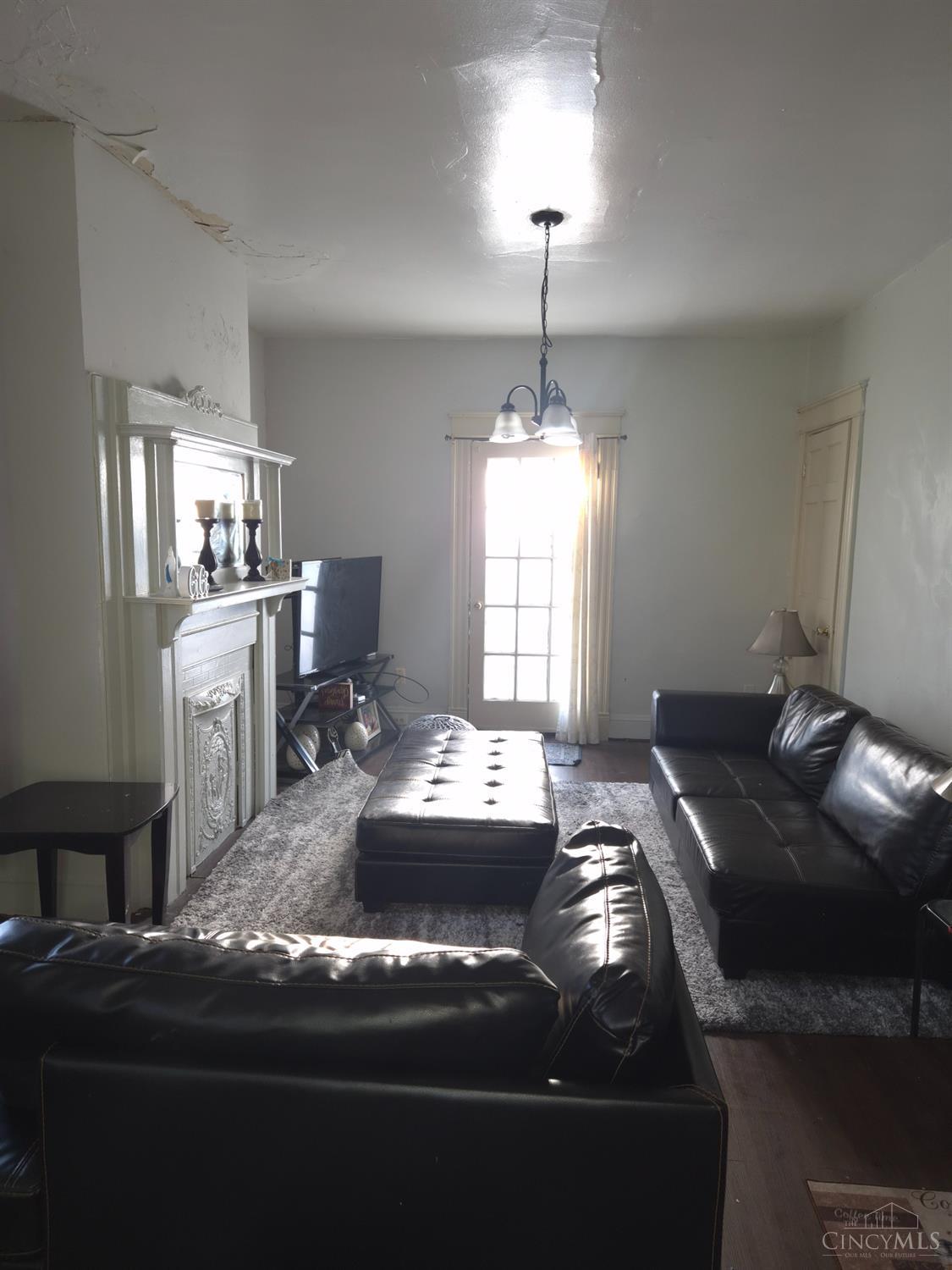2704 Euclid Avenue Property Photo 7