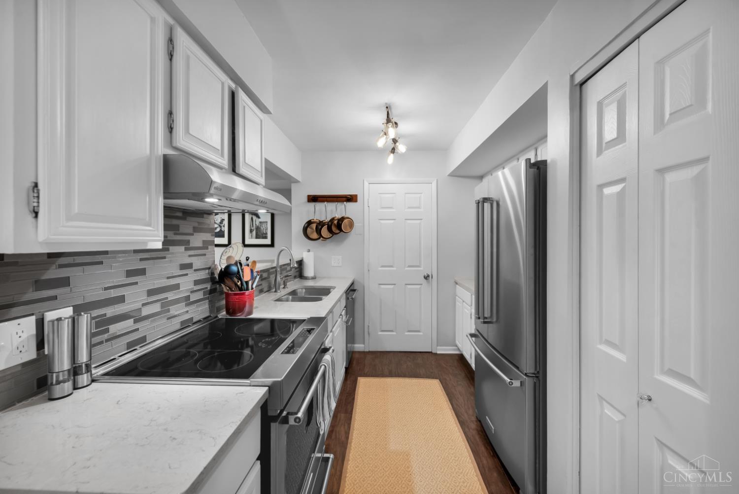 538 Tusculum Avenue Property Photo 10