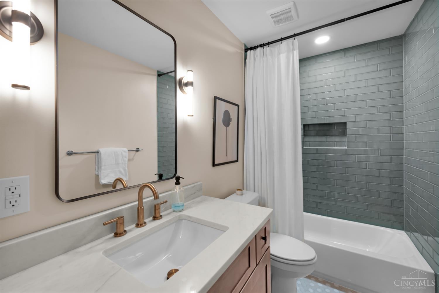 538 Tusculum Avenue Property Photo 28