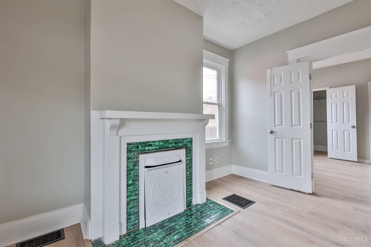 5807 Prentice Street Property Photo 10