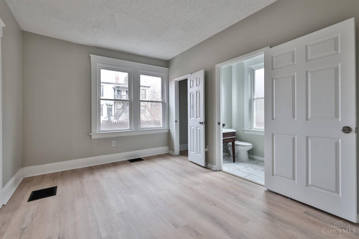 5807 Prentice Street Property Photo 19