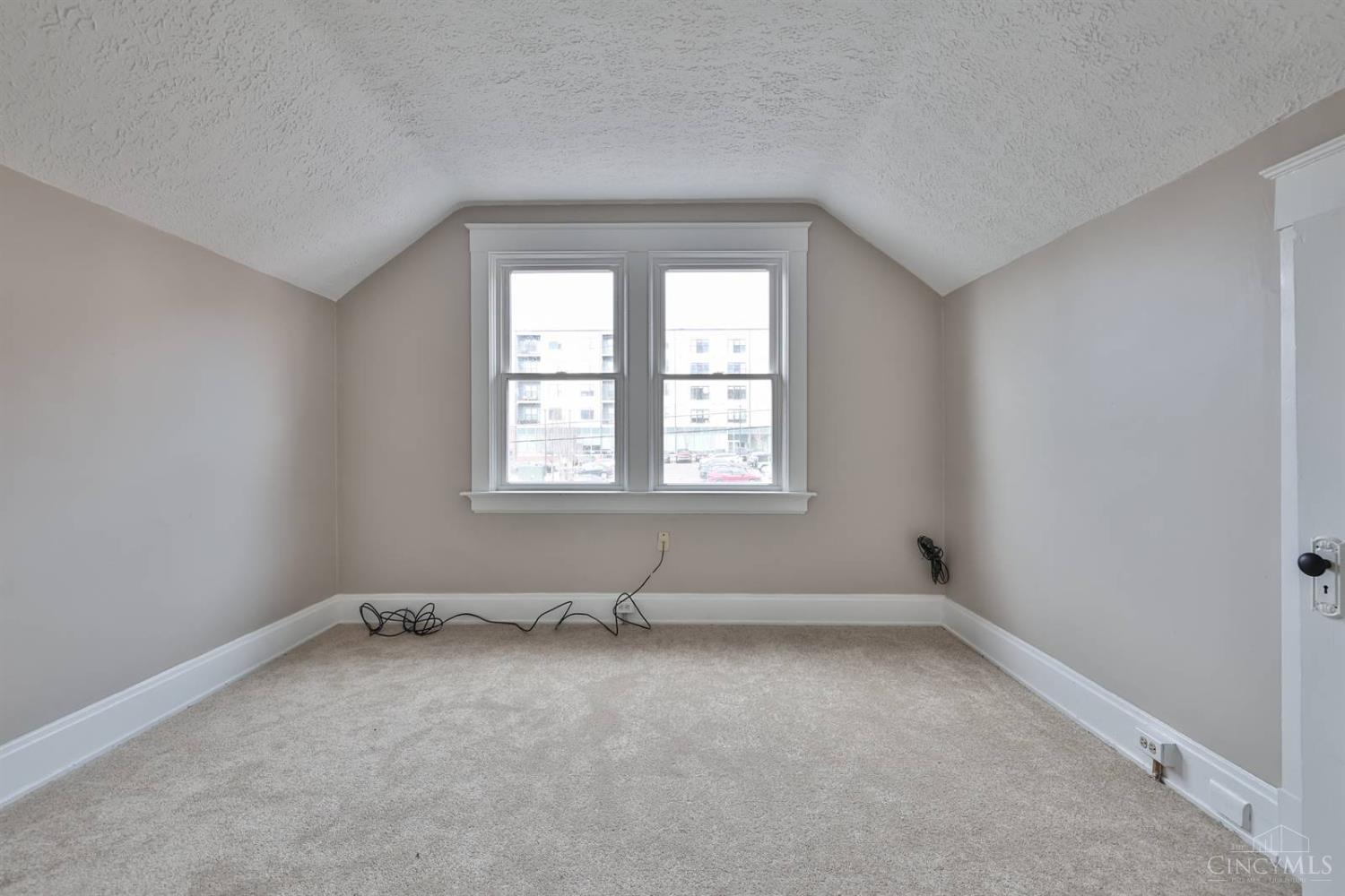 5807 Prentice Street Property Photo 22