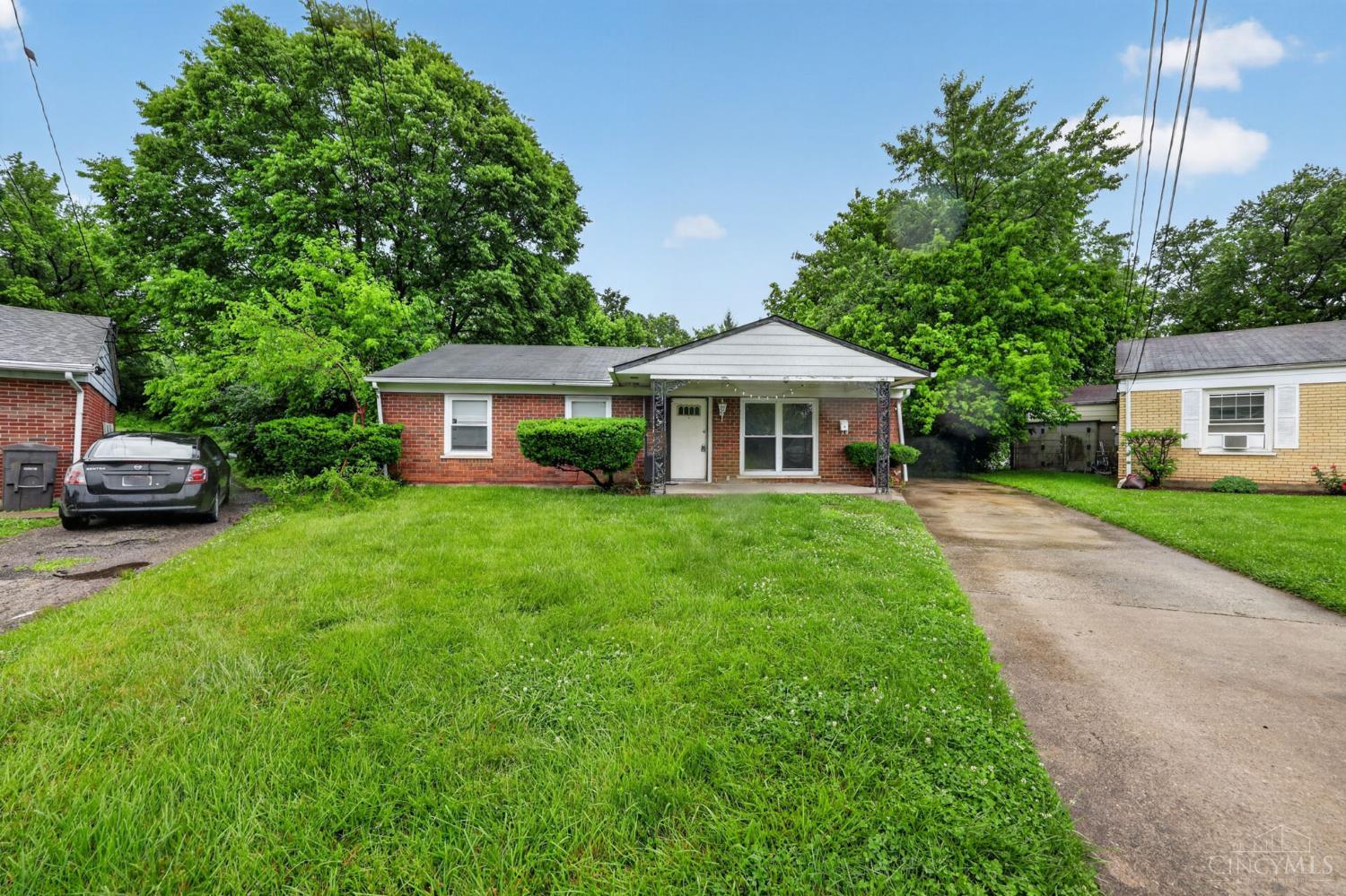 1051 Flintlock Drive Property Photo 2