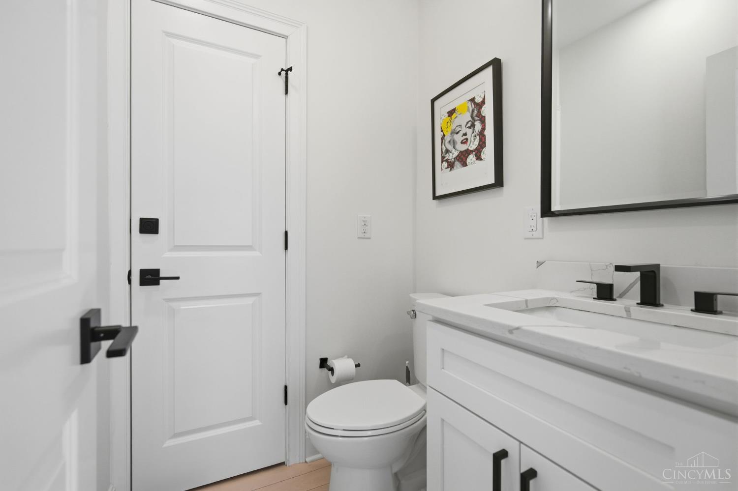 918 York Street Property Photo 25