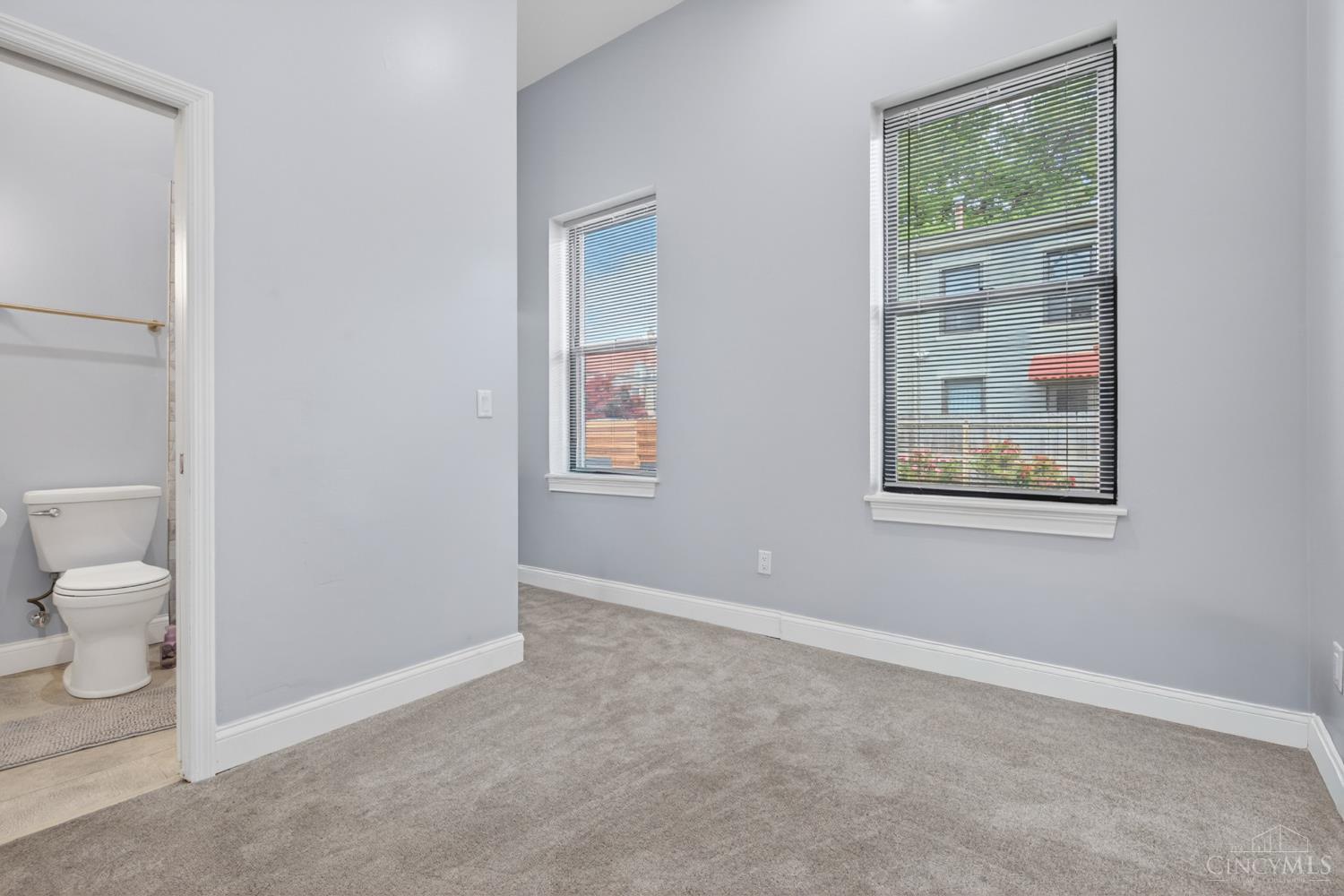 916 York Street Property Photo 25