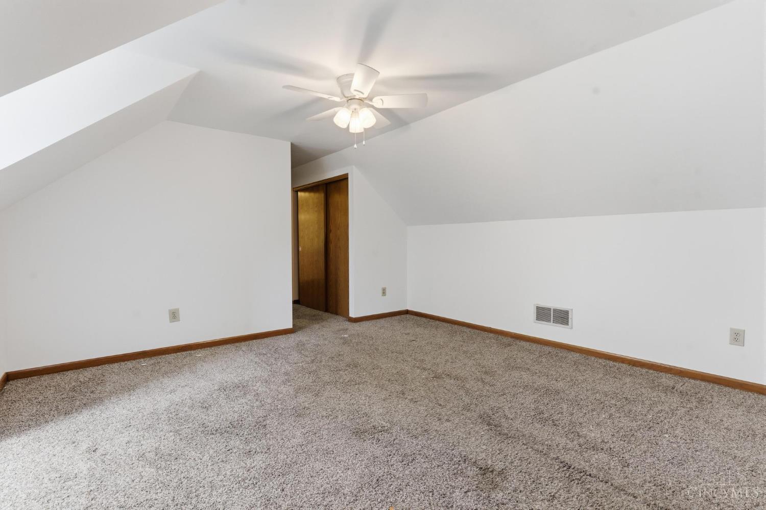 471 Ogden Property Photo 32