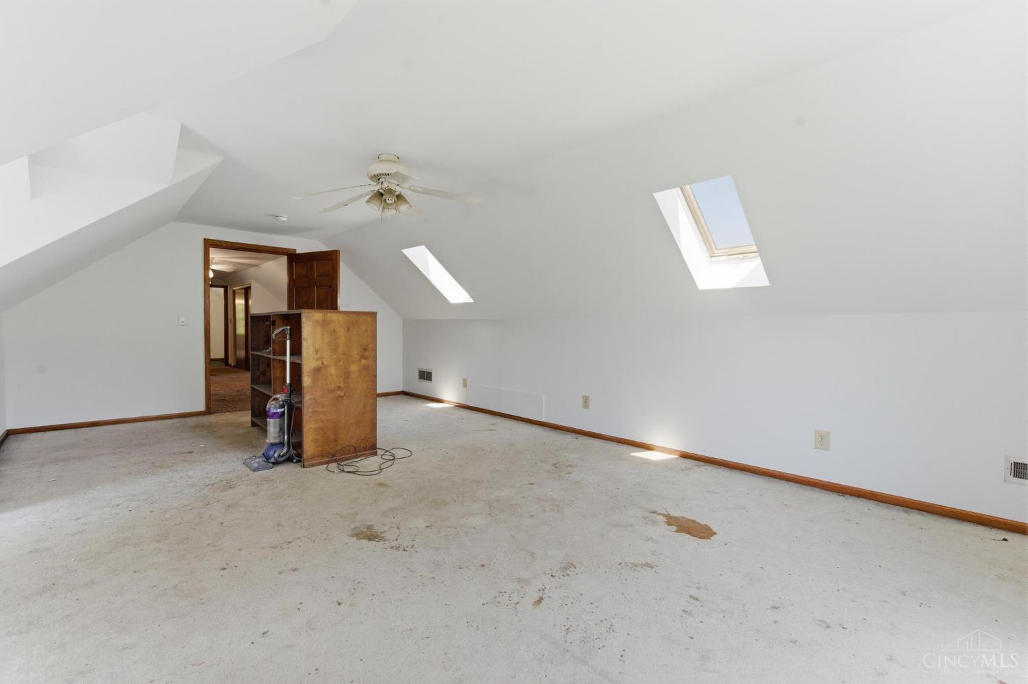 471 Ogden Property Photo 34