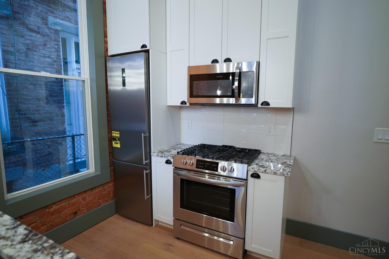 472 Dayton Street Property Photo 15