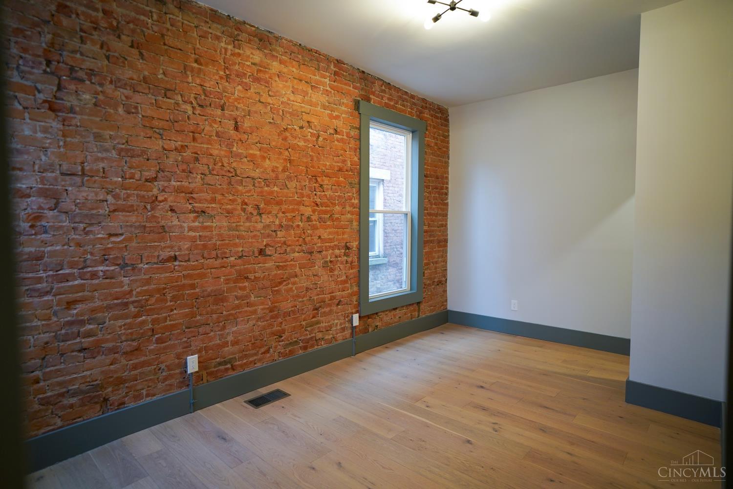472 Dayton Street Property Photo 22