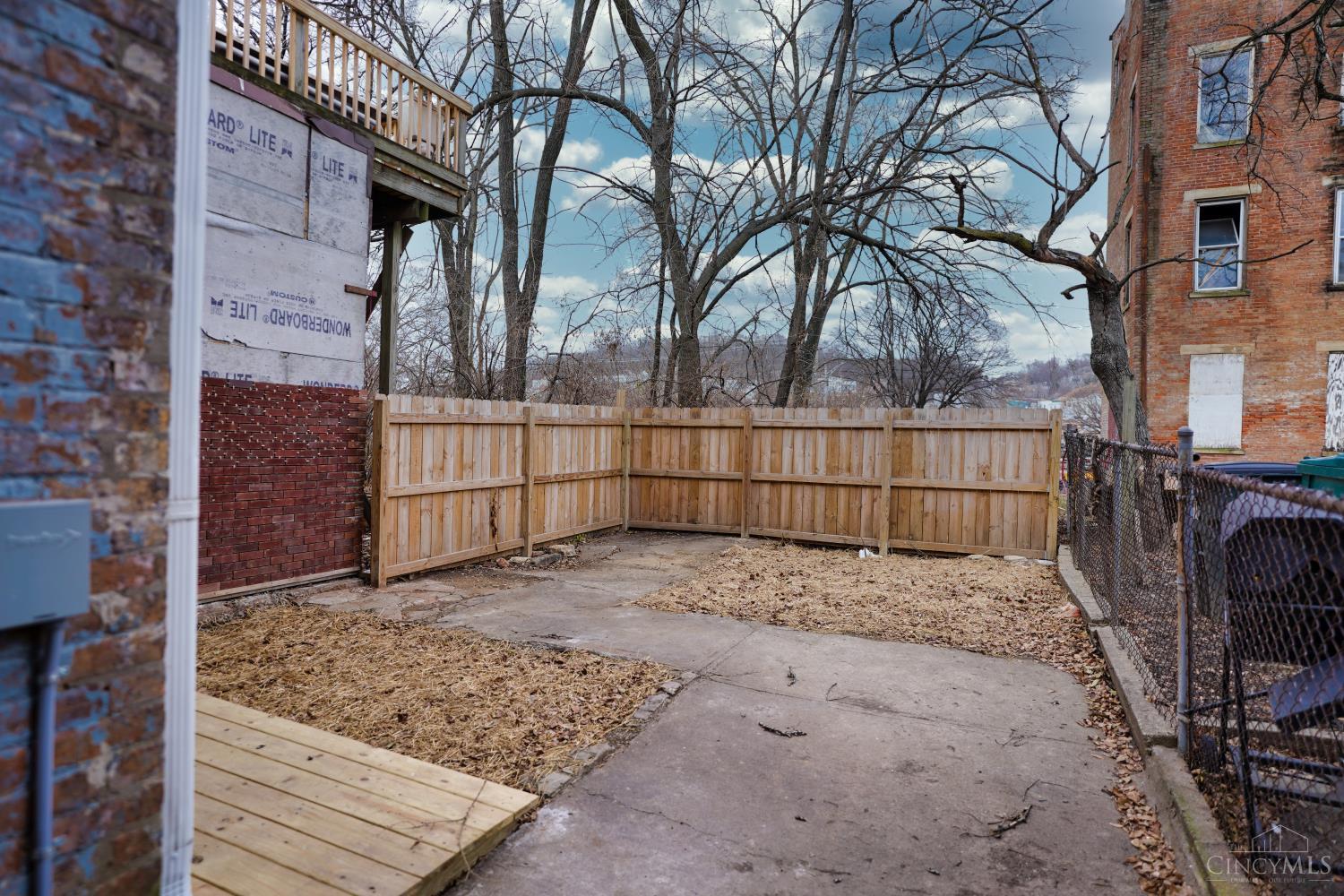472 Dayton Street Property Photo 33