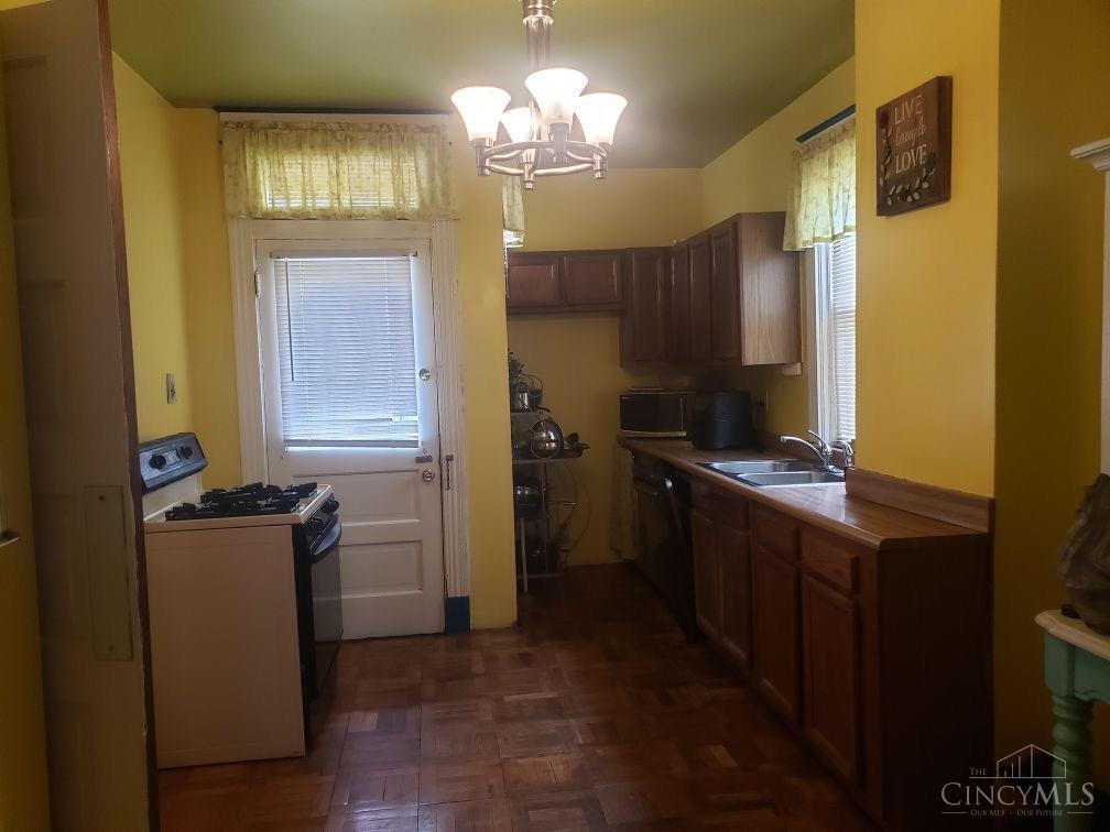 119 Woolper Avenue Property Photo 7