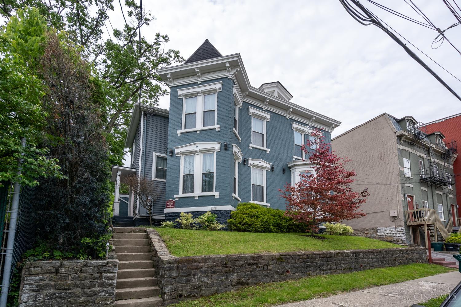 2711 Price Avenue Property Photo 1