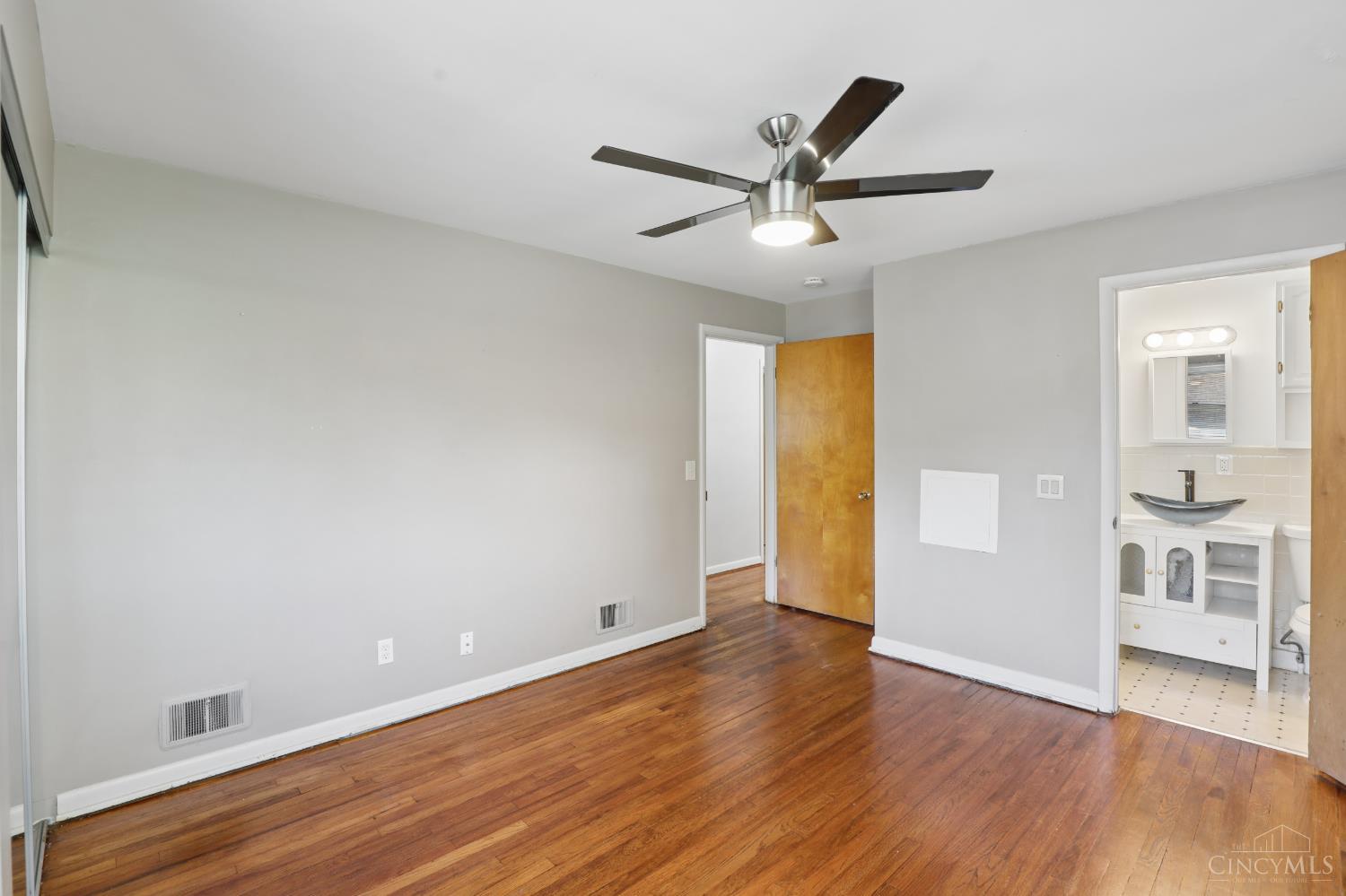4384 Yakima Court Property Photo 25