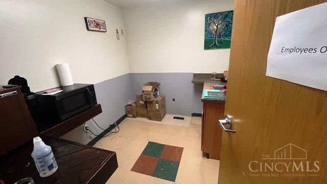 1100 Salem Avenue Property Photo 15
