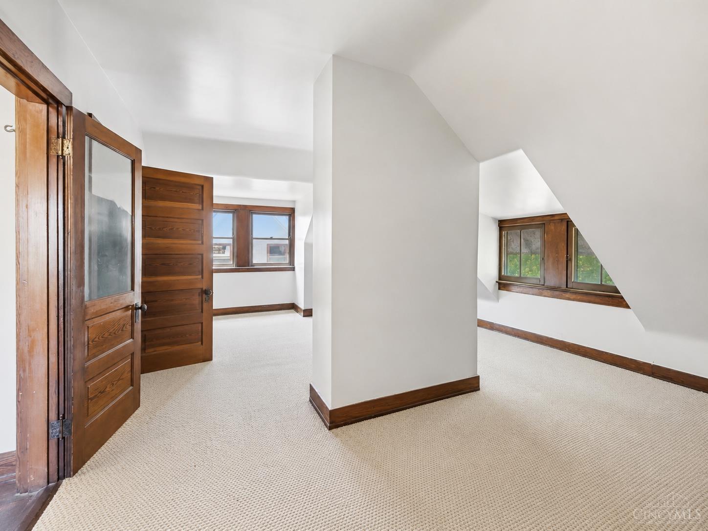1540 Pullan Avenue Property Photo 26