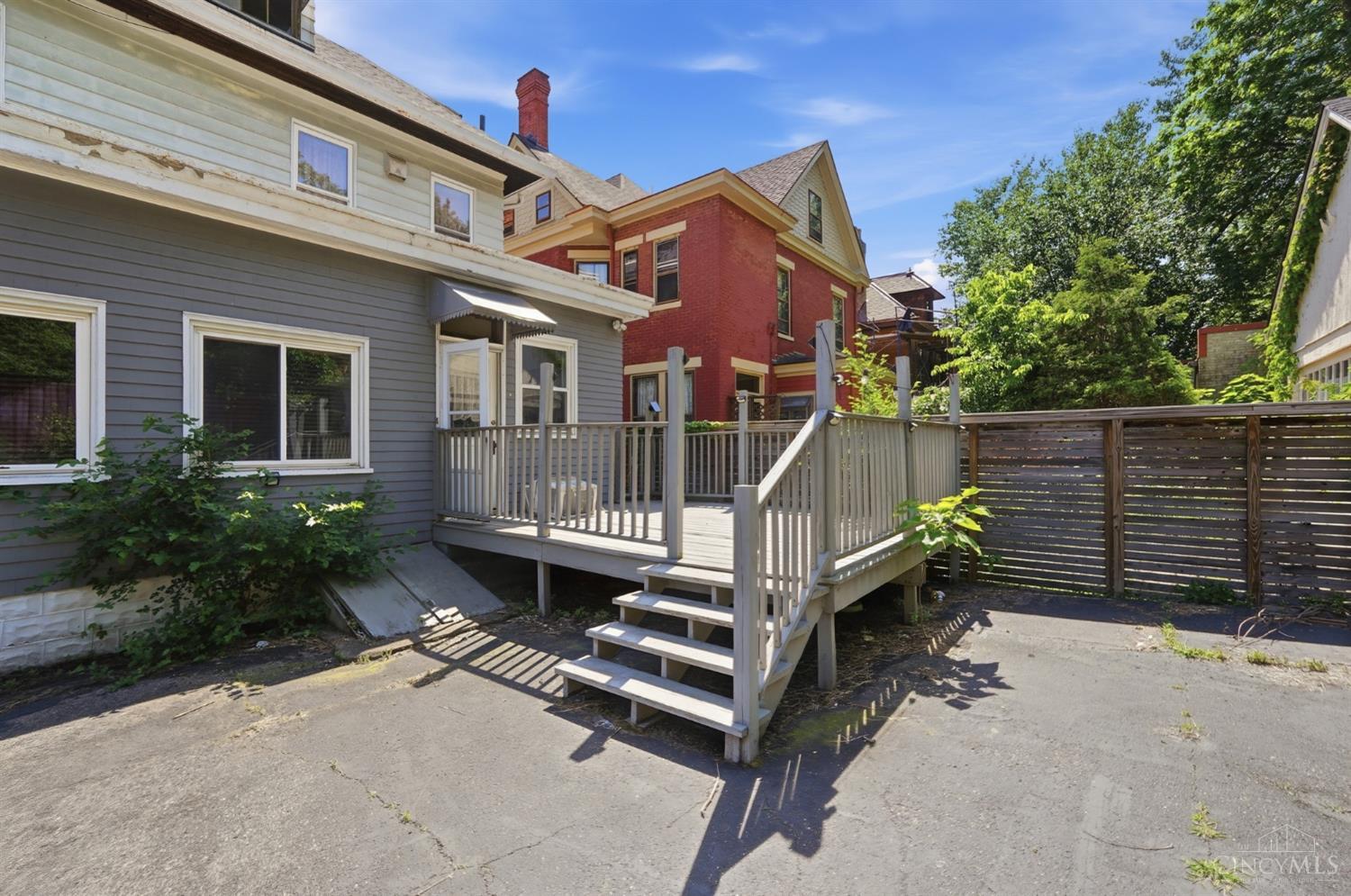 1540 Pullan Avenue Property Photo 31