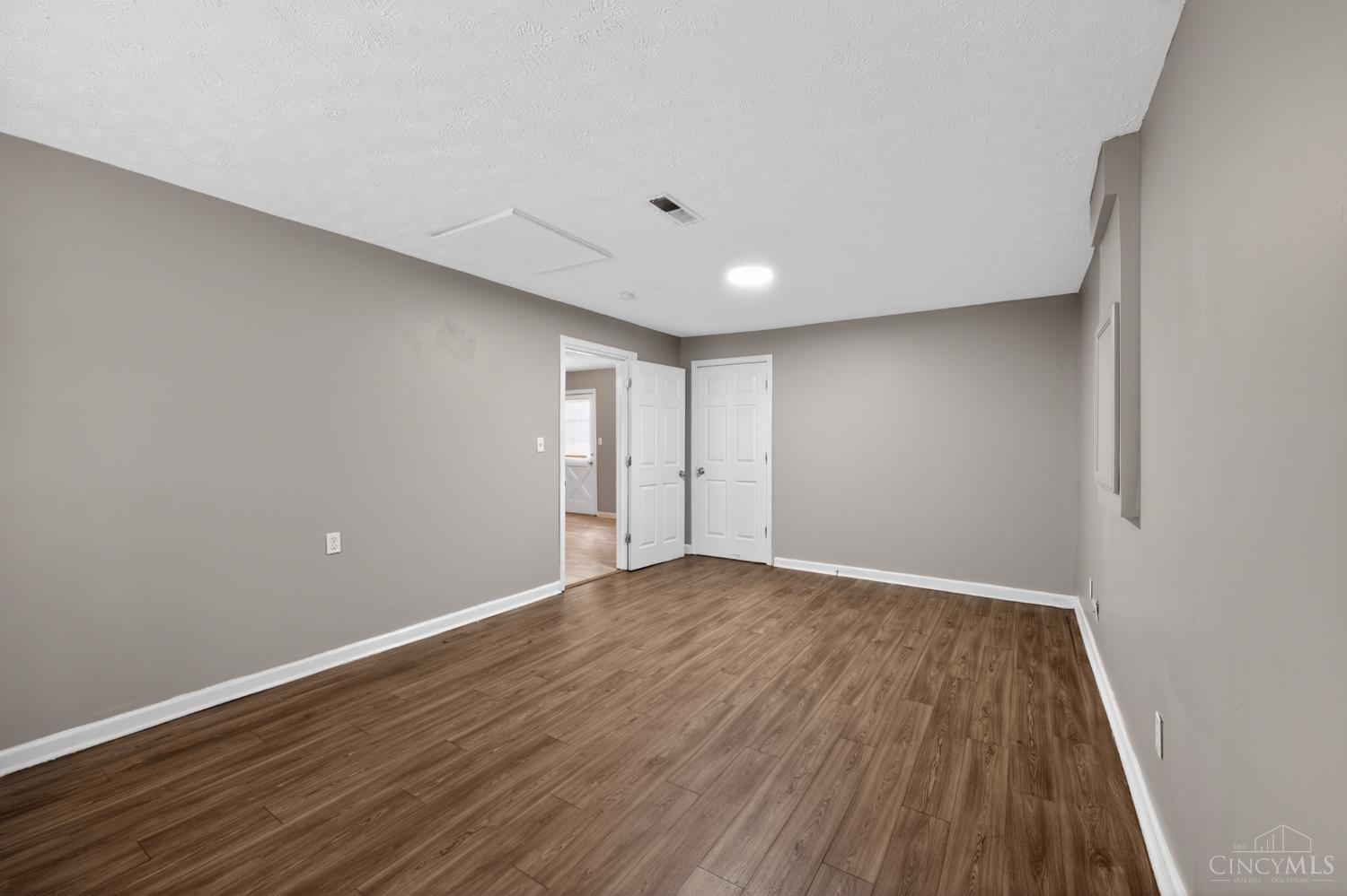3206 Niagara Property Photo 13