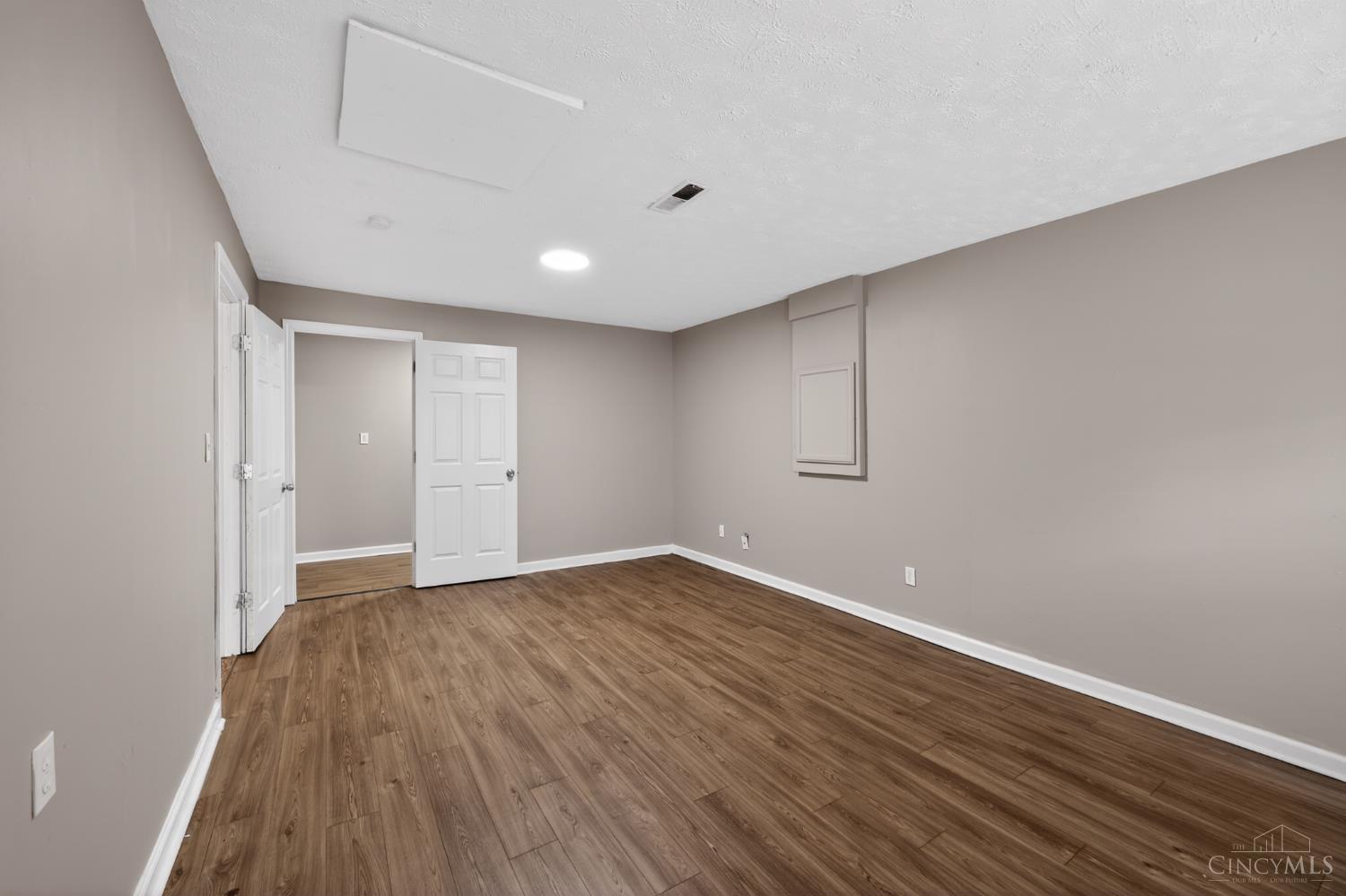 3206 Niagara Property Photo 27