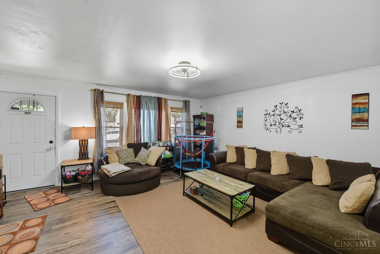 5974 Sunridge Drive Property Photo 4