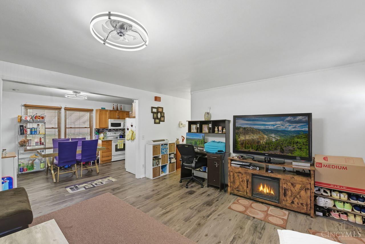 5974 Sunridge Drive Property Photo 7