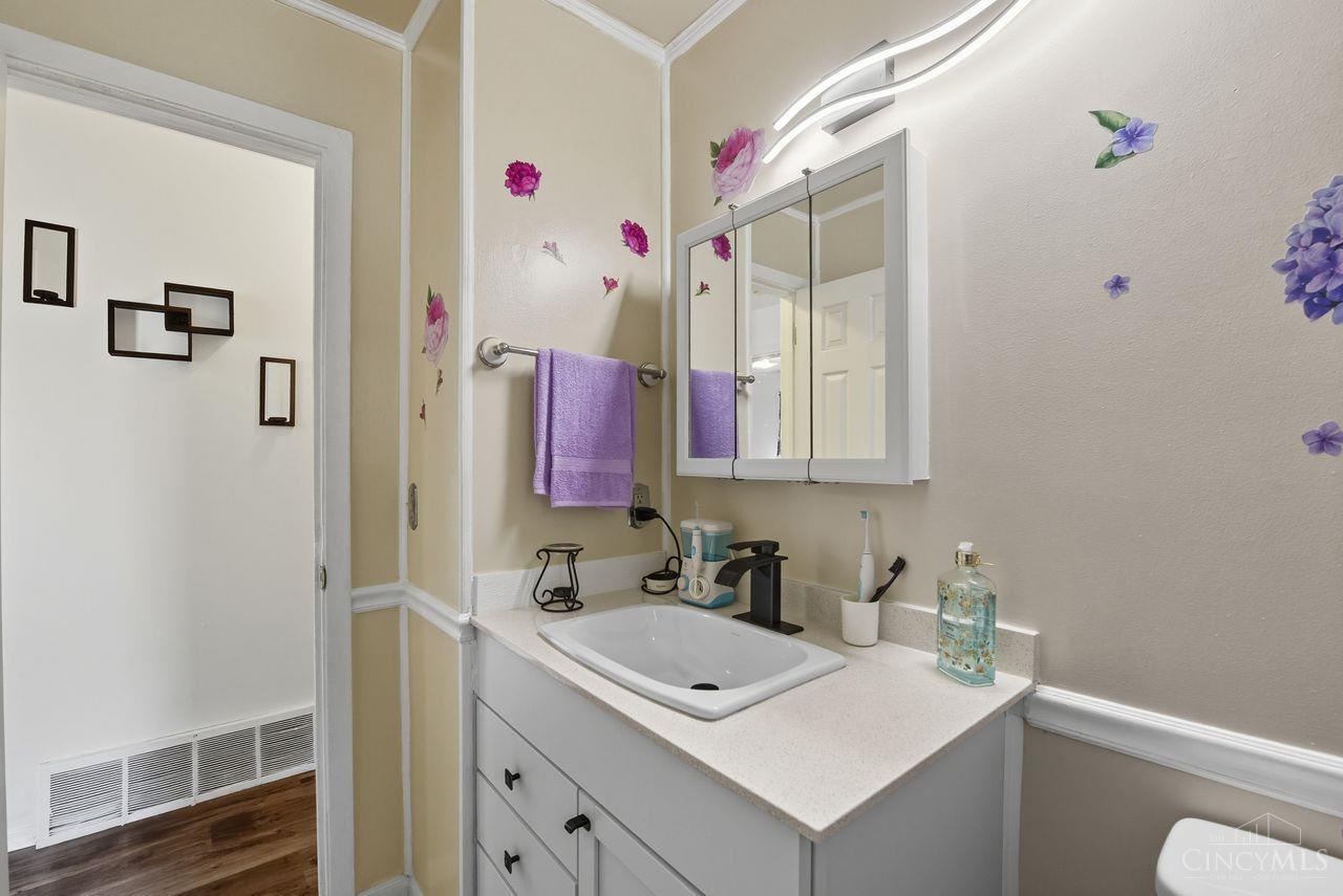 5974 Sunridge Drive Property Photo 19