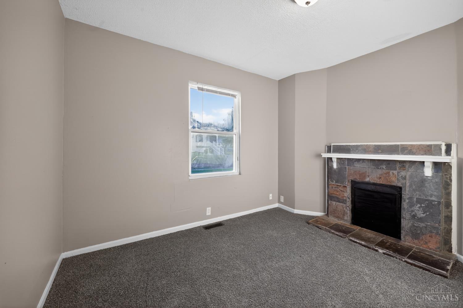 6586 Parrish Avenue Property Photo 5