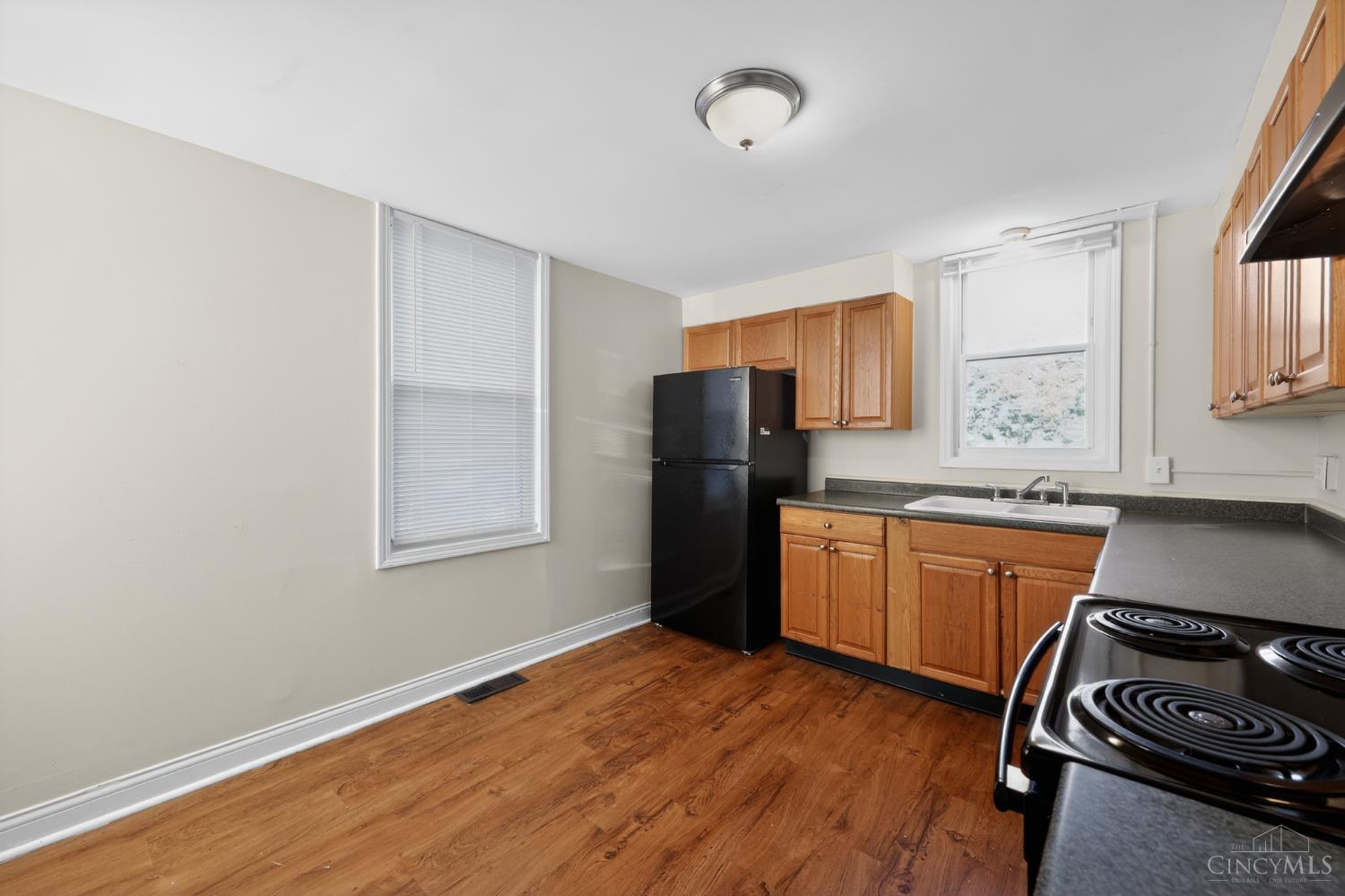 6586 Parrish Avenue Property Photo 11