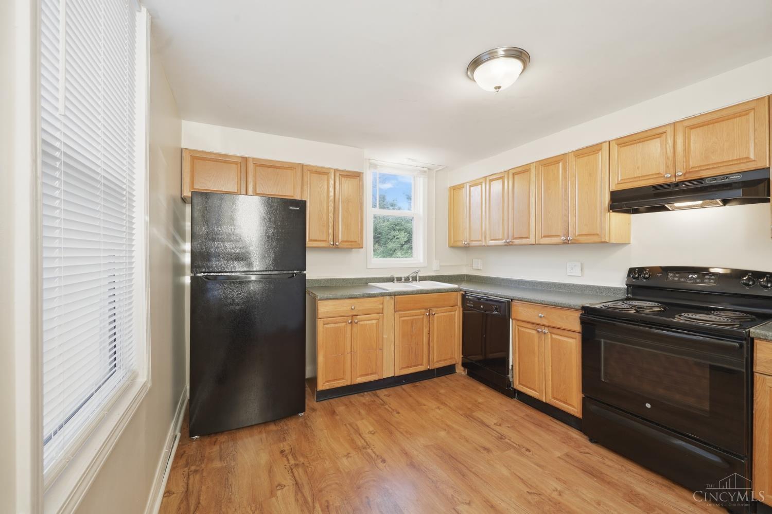 6586 Parrish Avenue Property Photo 12