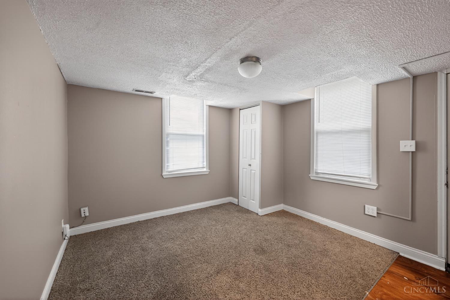 6586 Parrish Avenue Property Photo 22