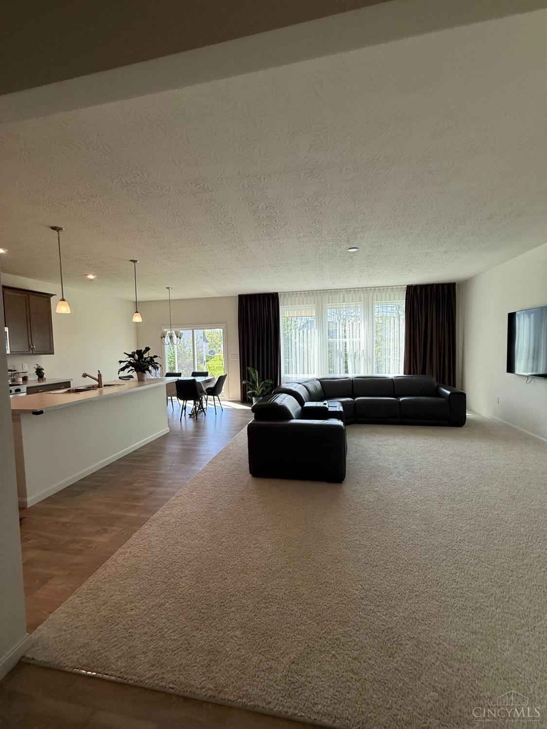 5000 Ross Ridge Property Photo 5