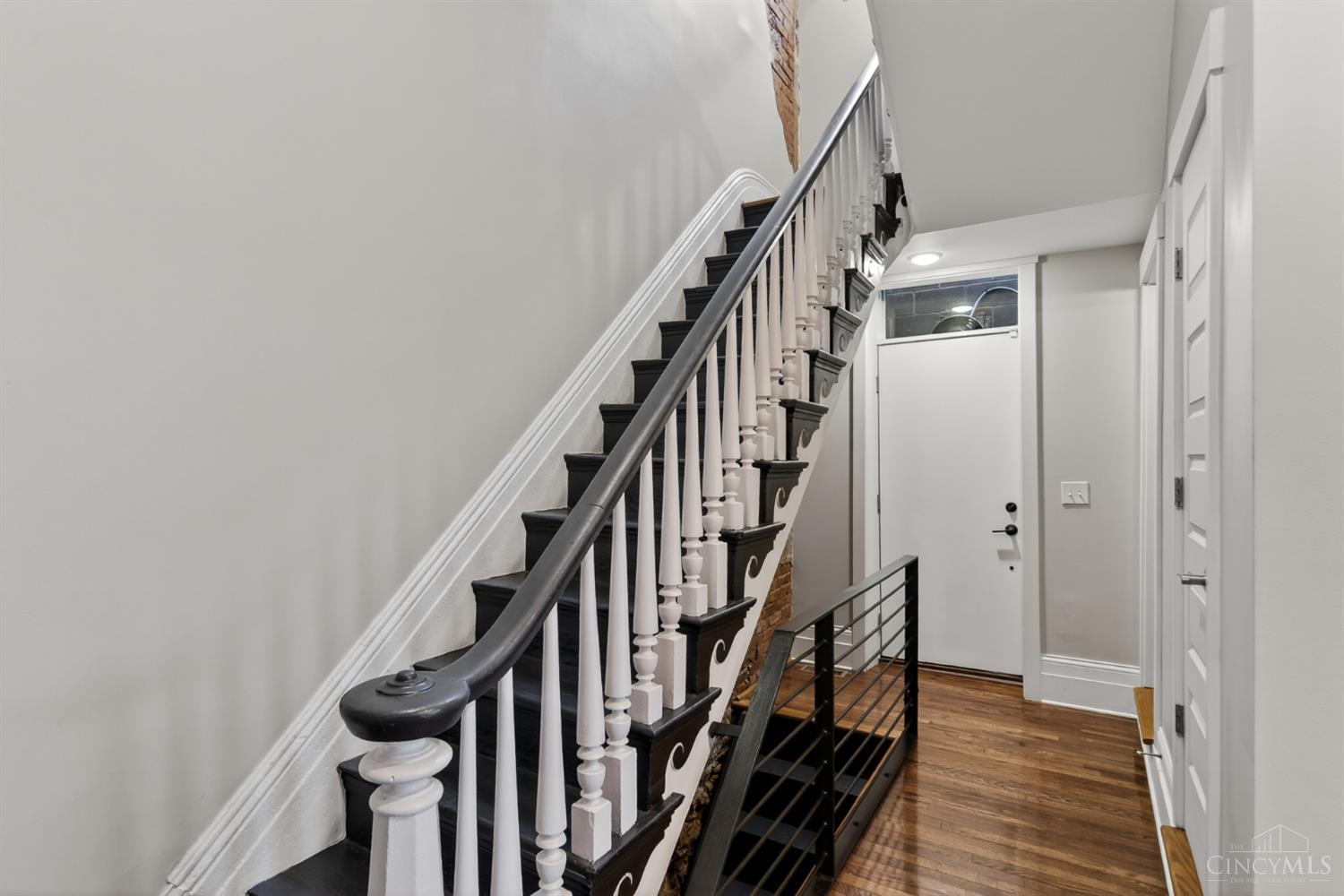 1008 Elm Street Property Photo 10